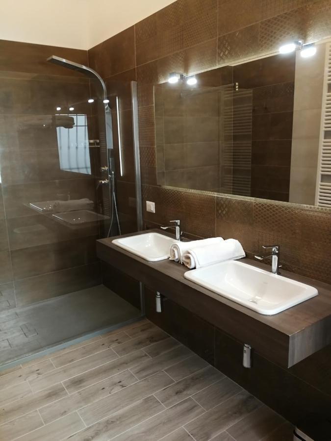 Christy Suite Elegante Appartamento Nel Centro Storico Di Anzio Kültér fotó