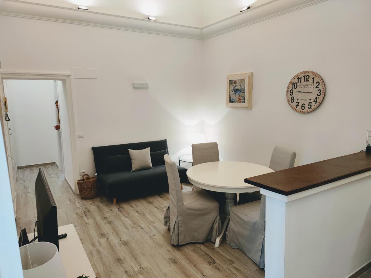 Christy Suite Elegante Appartamento Nel Centro Storico Di Anzio Kültér fotó